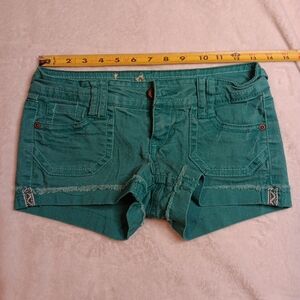 Mini Shorts Wall Flower Size 1